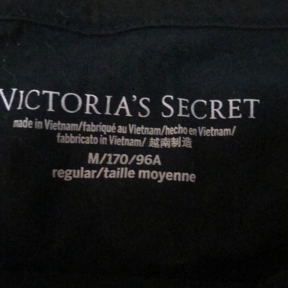 Victoria’s Secret black t shirt M - Picture 4 of 8